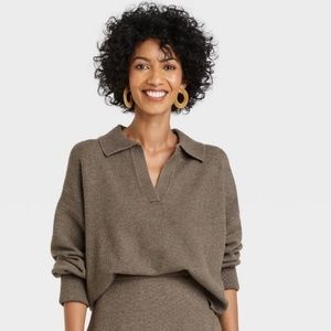 NWT Collared split neck pullover sweater - Brown